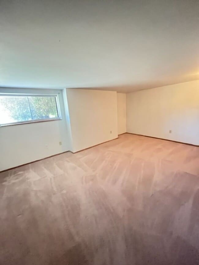 Building Photo - 5411COLBYAVE