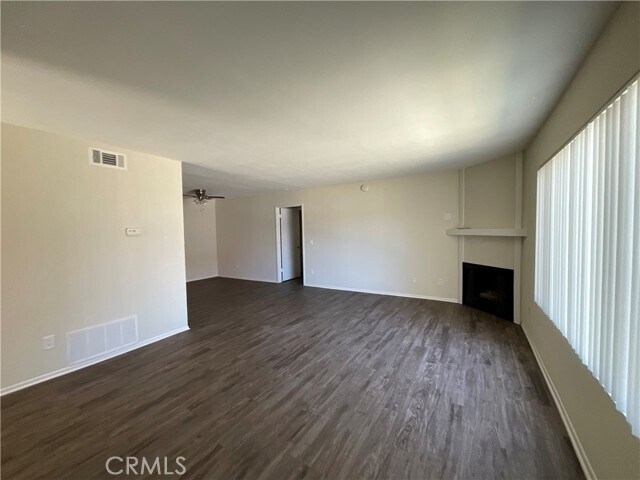 Building Photo - 16841 Lynn Lane