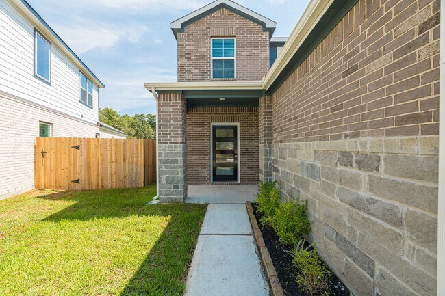 Building Photo - 7762 Bergamot Cir