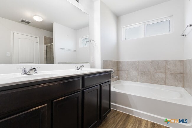 Building Photo - 8221 Lazy Brook