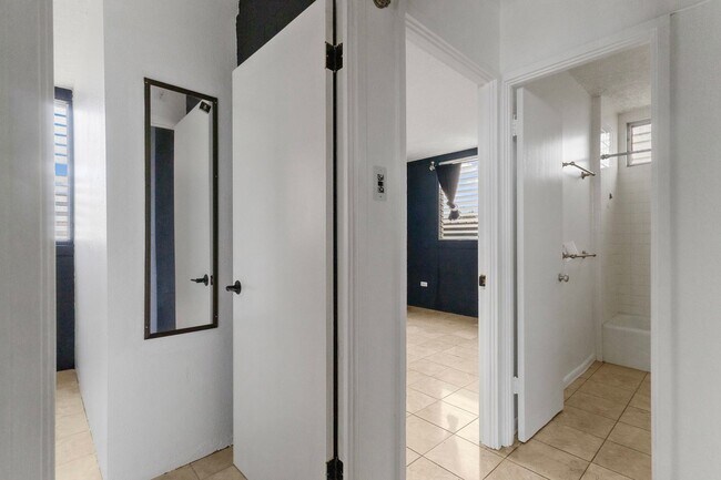 Building Photo - Discover this pet-friendly 2-bedroom condo