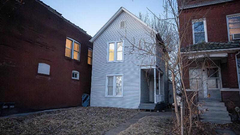 Building Photo - 5363 Arsenal St