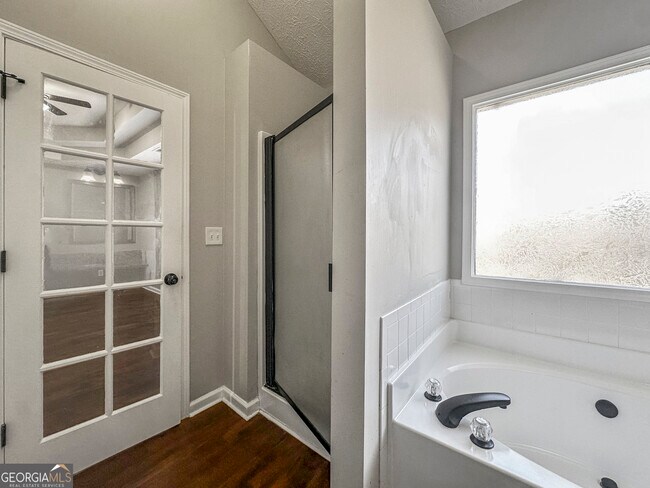 Building Photo - 710 Allen's Landing Dr SE