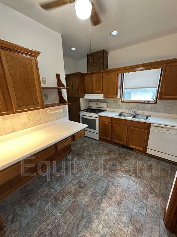 Building Photo - 3514 Brotherton Rd