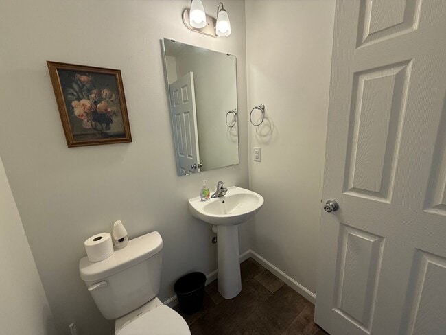 Building Photo - Spacious & Partially Furnished 5-Bedroom Colonial in Allendale's Maple Pond Community