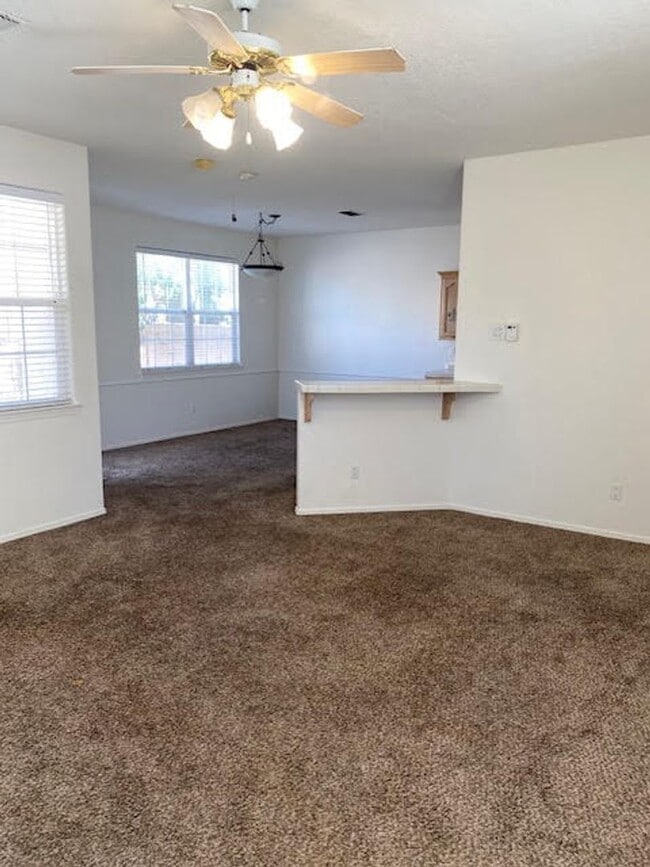 Building Photo - Spacious Two Story Home in the NE Heights ...