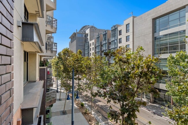 Building Photo - 1225 Island Ave