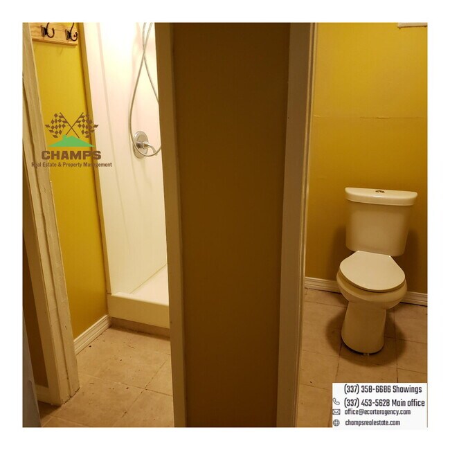 Building Photo - One -Bedroom Rental available near the gates of LSU!