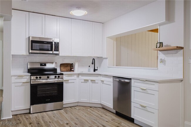 Building Photo - 1310 La Faunce Way