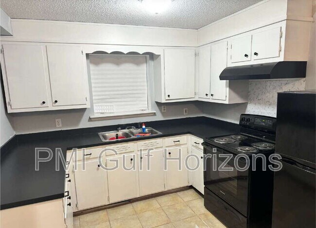 Building Photo - 6509 Zeigler Blvd
