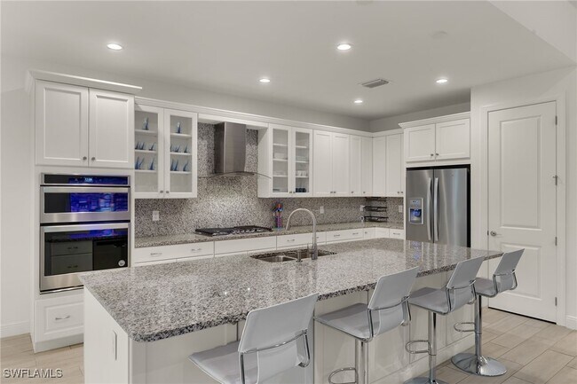 Building Photo - 8880 Redonda Dr
