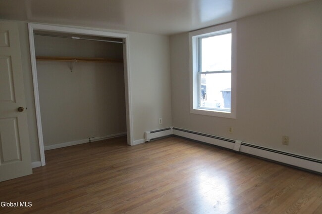 Building Photo - 34 Lake Ave