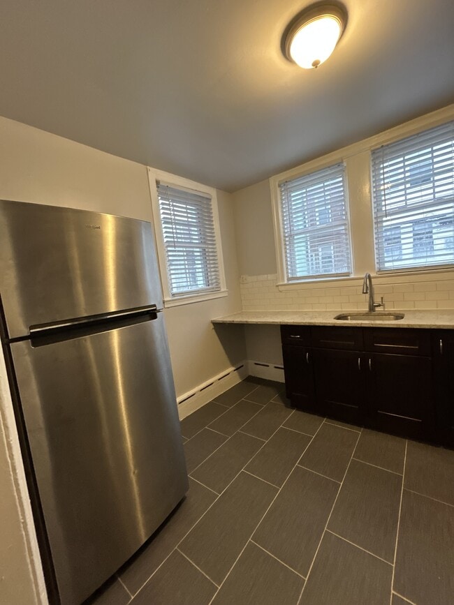 Building Photo - 4129 Greeby St