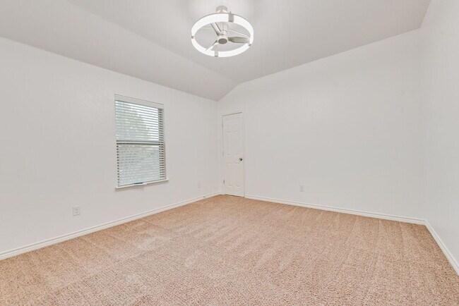 Building Photo - Spacious 5-Bedroom Home with Game Room & Amazing Backyard in Paloma Creek