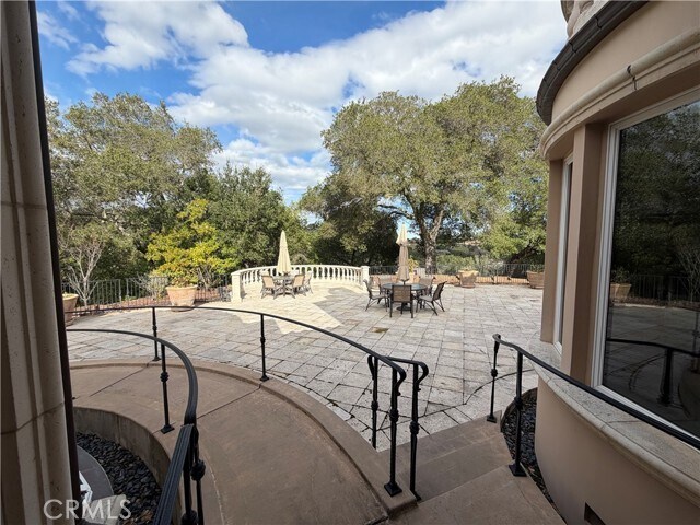 Building Photo - 28080 Laura Ct