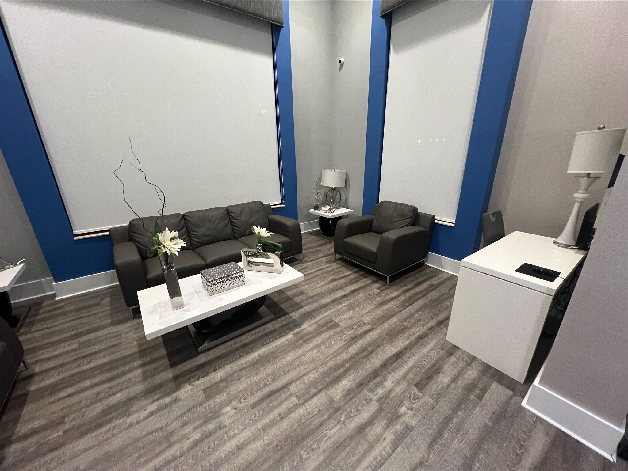 Building Photo - 9165 SW 170th Ave