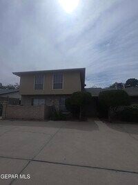 Building Photo - 10908 Bob Stone Dr