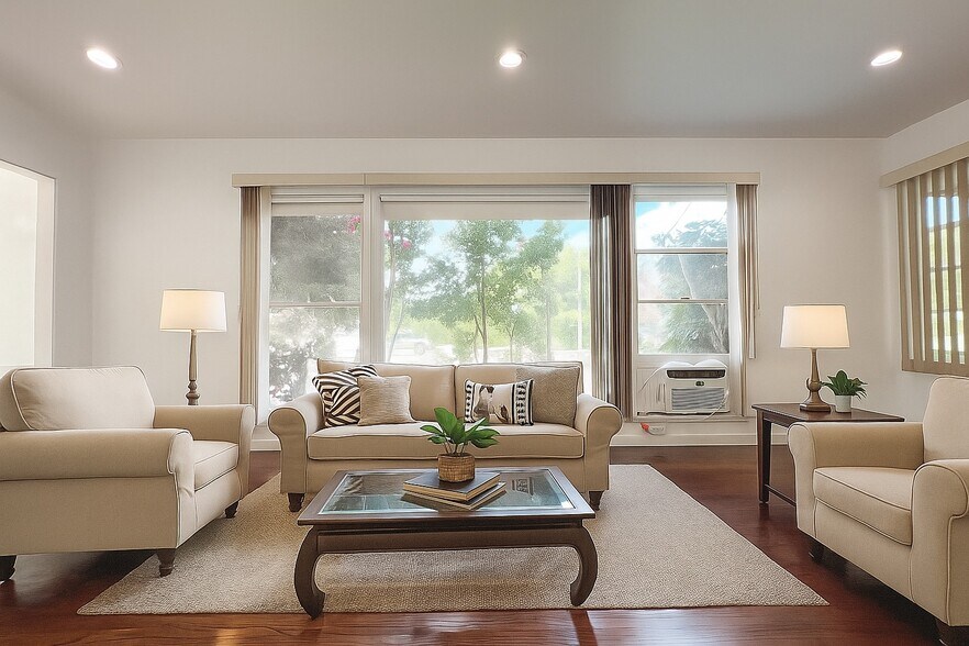 living room - 13900 Burbank Blvd