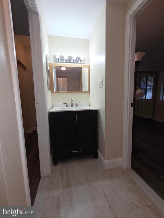 Building Photo - 5407 Fallriver Row Ct