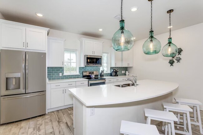 Building Photo - 14604 Salt Meadow Dr