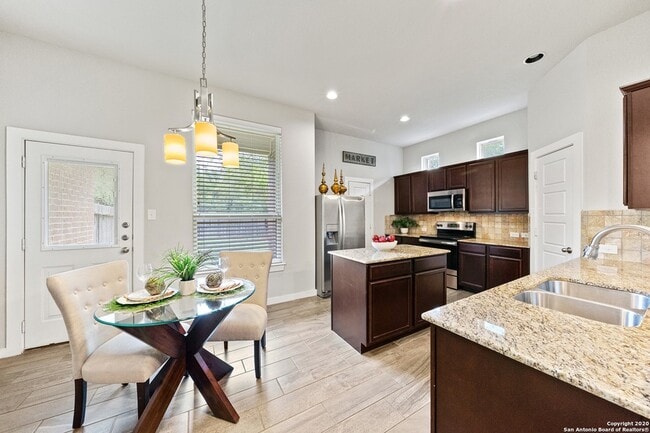 Building Photo - 7106 Faith Wy