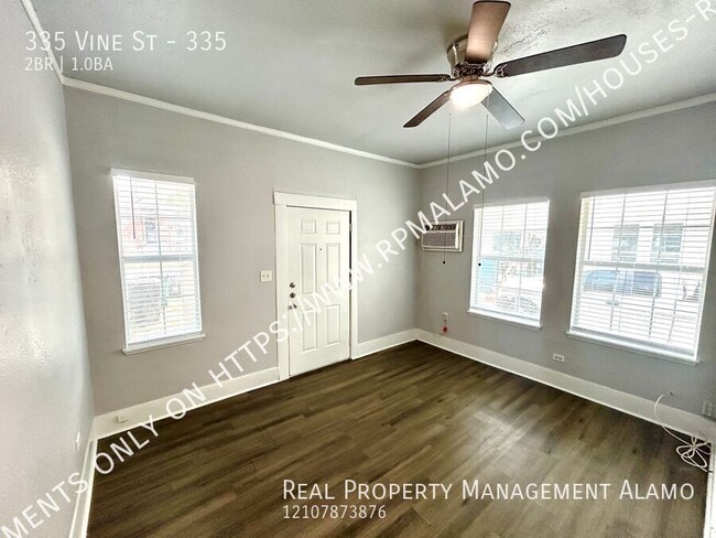 Building Photo - *MOVE IN SPECIAL* AVAILABLE NOW! 2 Bedroom...