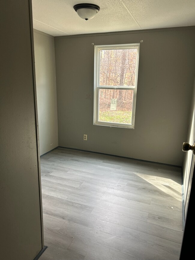 Building Photo - 719 Barren Hollow Rd