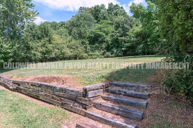 Building Photo - 4890 College Dr E