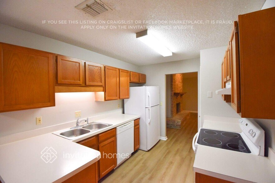 Building Photo - 1658 Powderhorn Ct