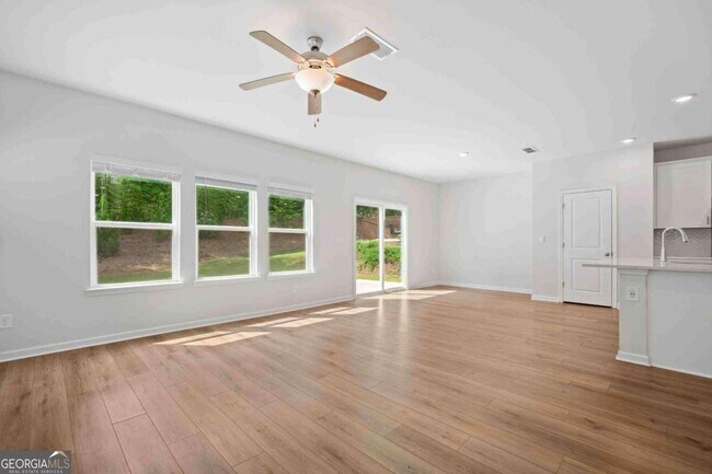 Building Photo - 279 Wells Cir