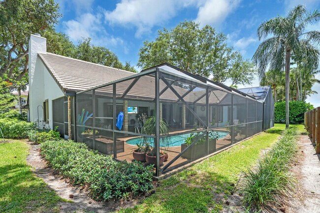 Building Photo - 4256 Gleneagles Dr