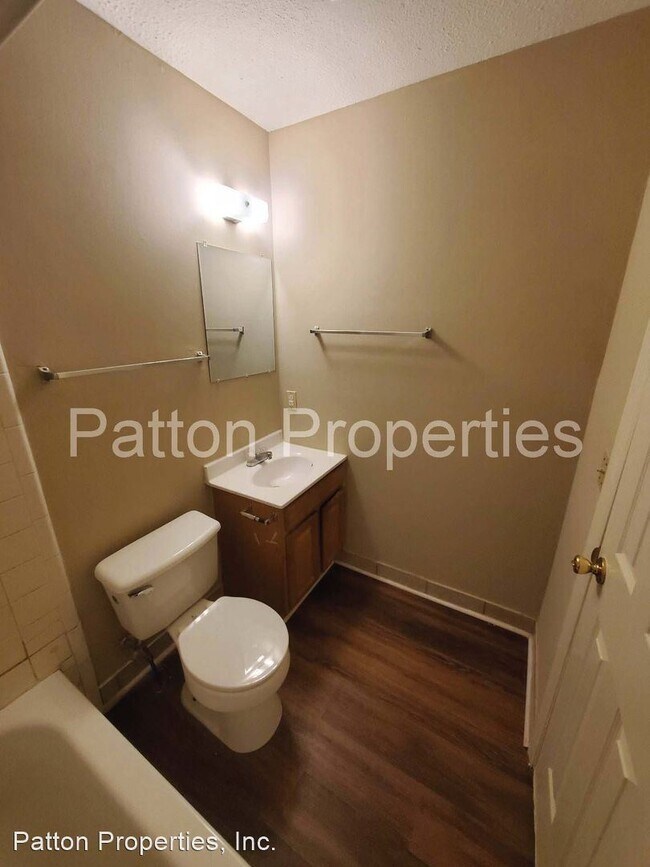 Building Photo - 3 br, 1.5 bath House - 413 Hickory Ridge D...