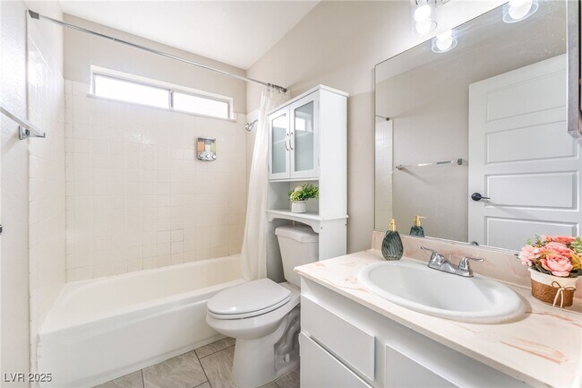 Building Photo - 4441 Rich Dr