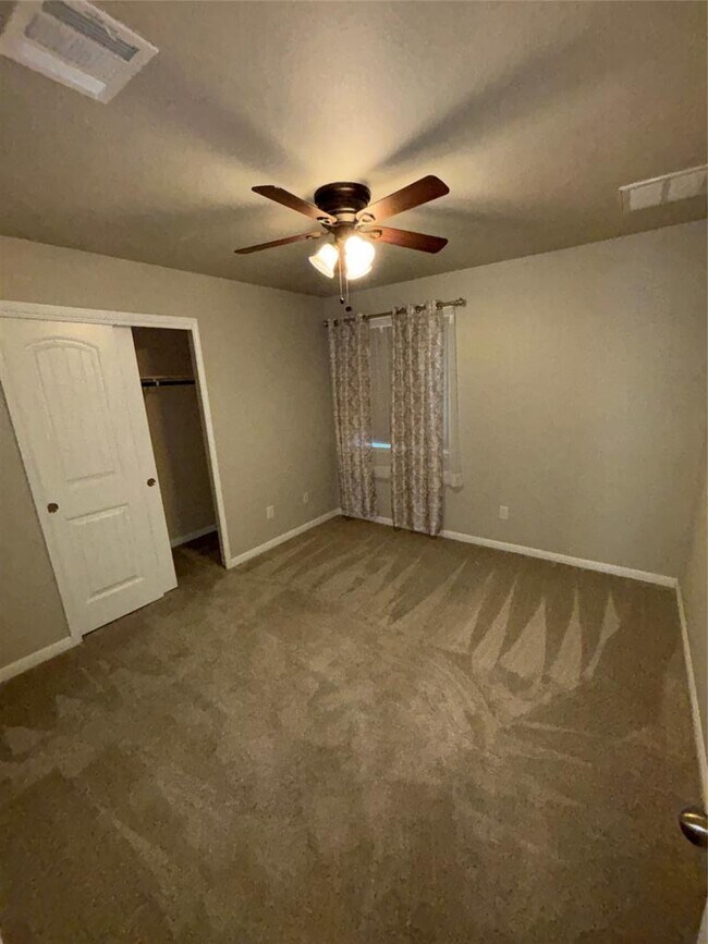 Building Photo - 634 River Bluff Cir