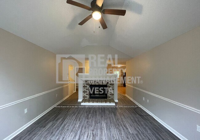 Building Photo - 531 Bristle Cone Dr