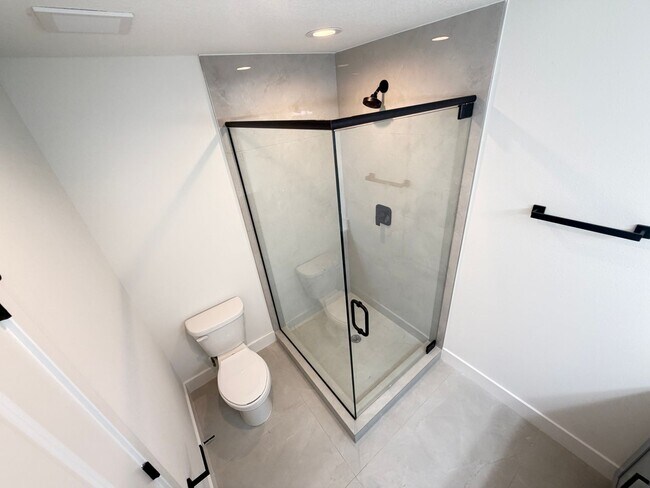 Building Photo - Brand-New 4BR Palm Bay Retreat Designed for Modern Living! NEW BUILD HOME!