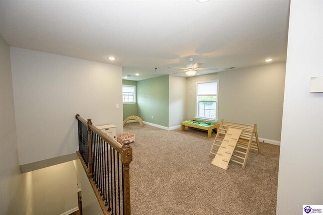 Building Photo - 907 Leafland Pl