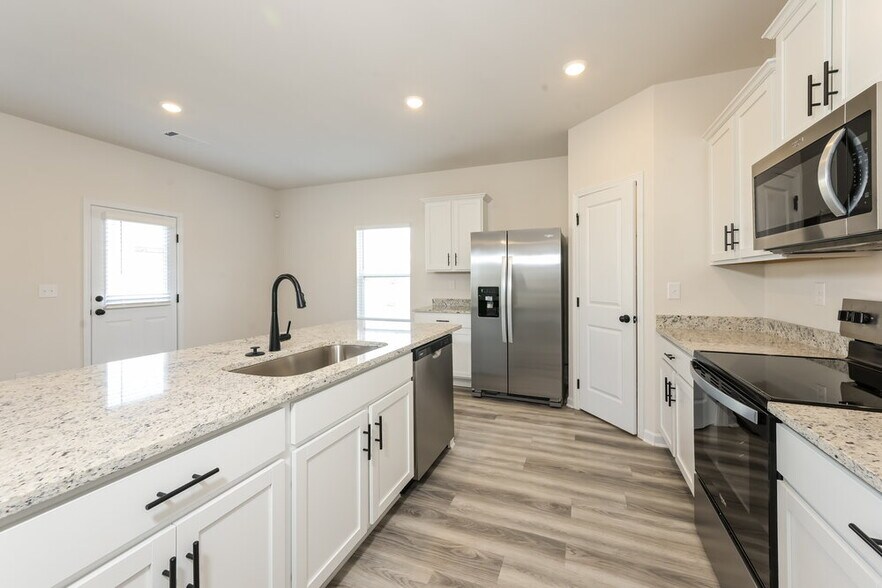 Building Photo - 218 Egret Ct