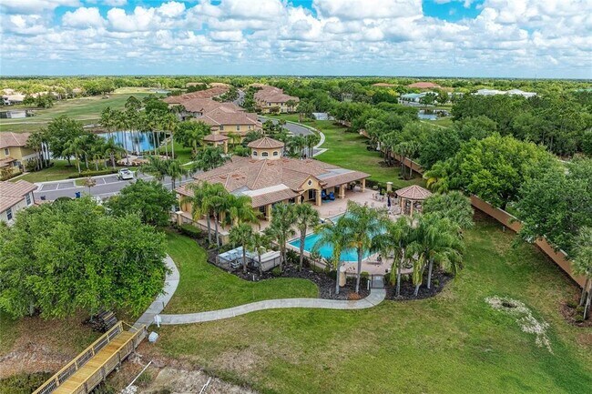 Building Photo - 8143 Miramar Way