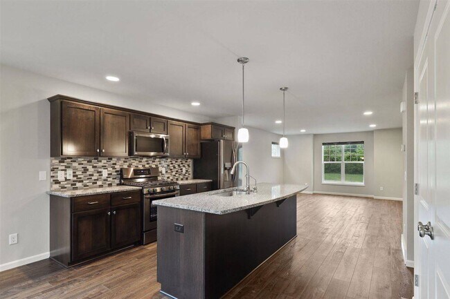 Building Photo - 5834 Lien Rd