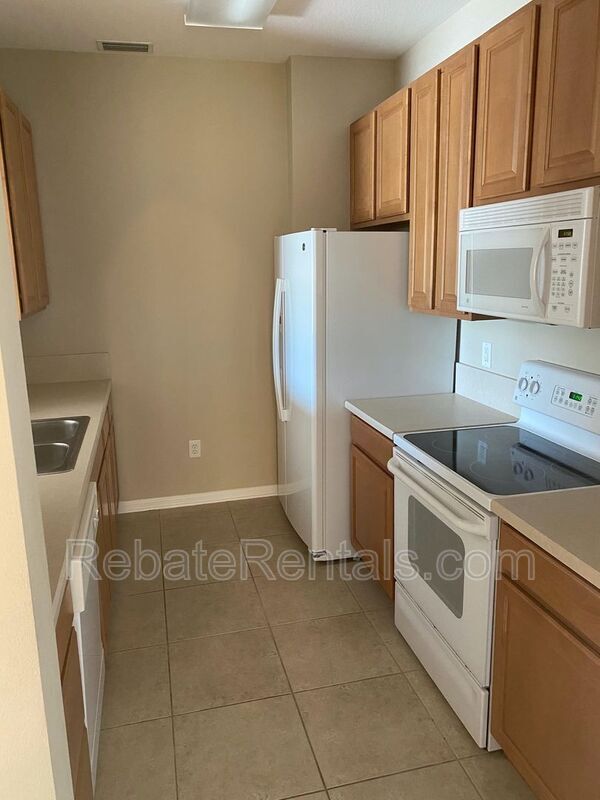 Building Photo - 7801 Point Meadows Dr