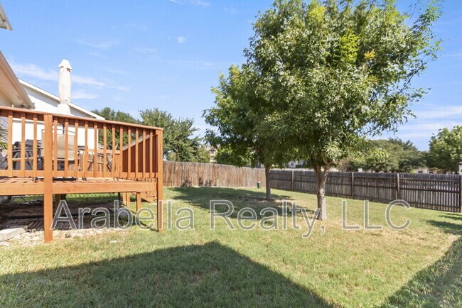 Building Photo - 9810 Moffitt Dr