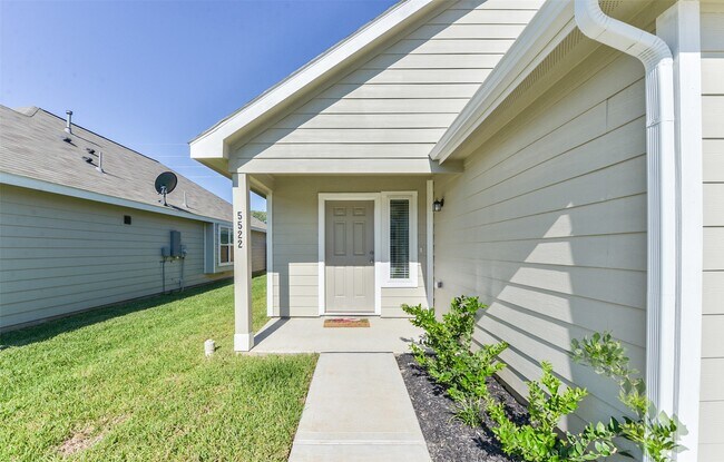 Building Photo - 5522 Briana Dee Dr