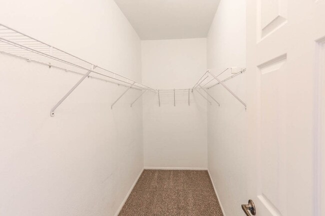 Building Photo - 3 Bedroom North Las Vegas Condo Convenient...