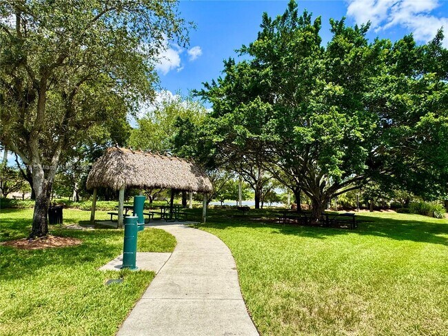 Building Photo - 4481 Dogwood Cir