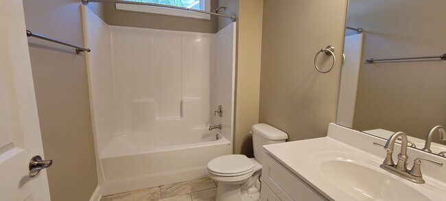 Building Photo - 786 Cashmere Ct