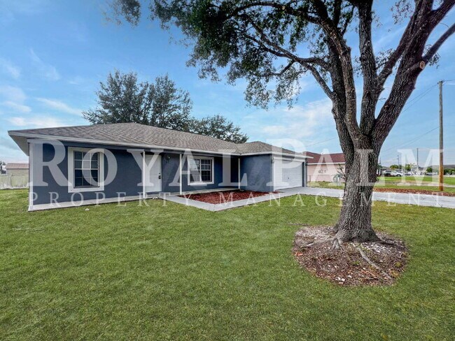 Building Photo - Updated 3BR/2BA Single-Family Home with Spacious Yard