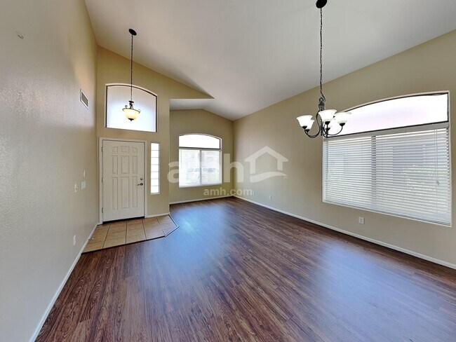 Building Photo - 8409 S 50th Ln