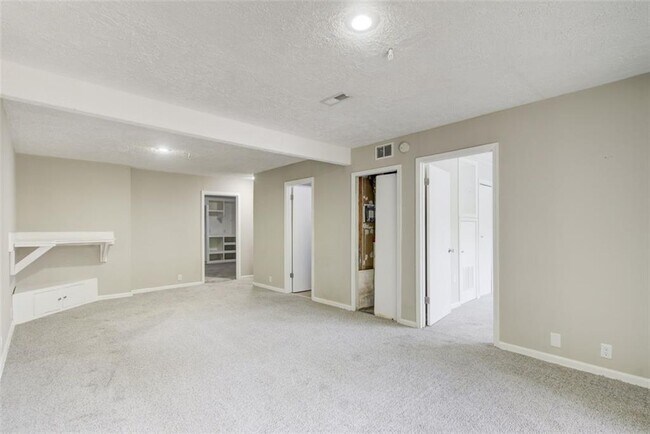 Building Photo - 1301 Parkaire Crossing