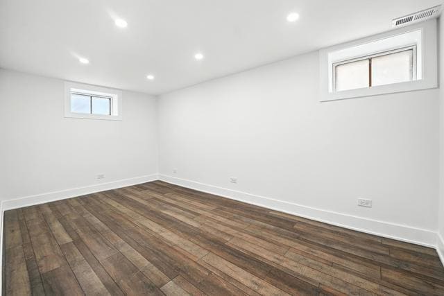 Building Photo - 7441 N Oriole Ave
